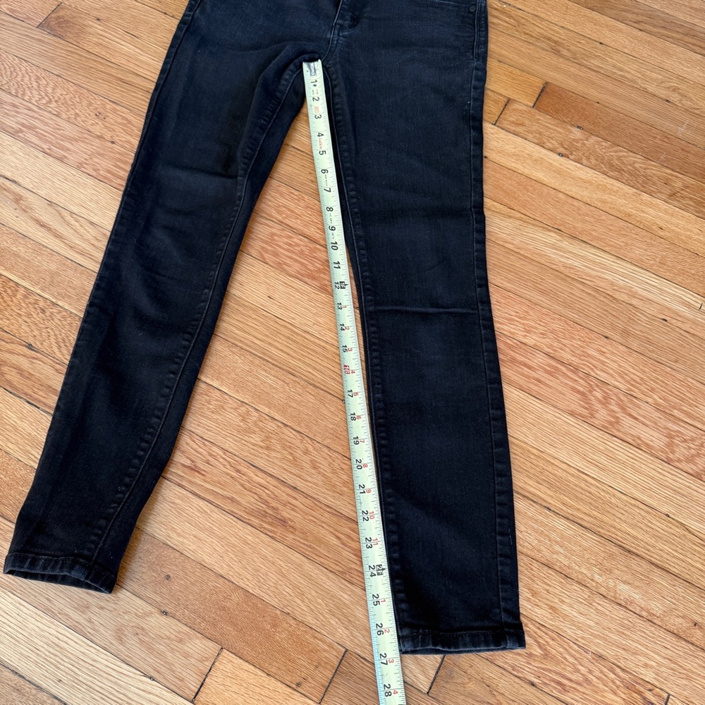 Simply Vera Wang Black Skinny Jeans | Size 2 Petite - Picture 7 of 7